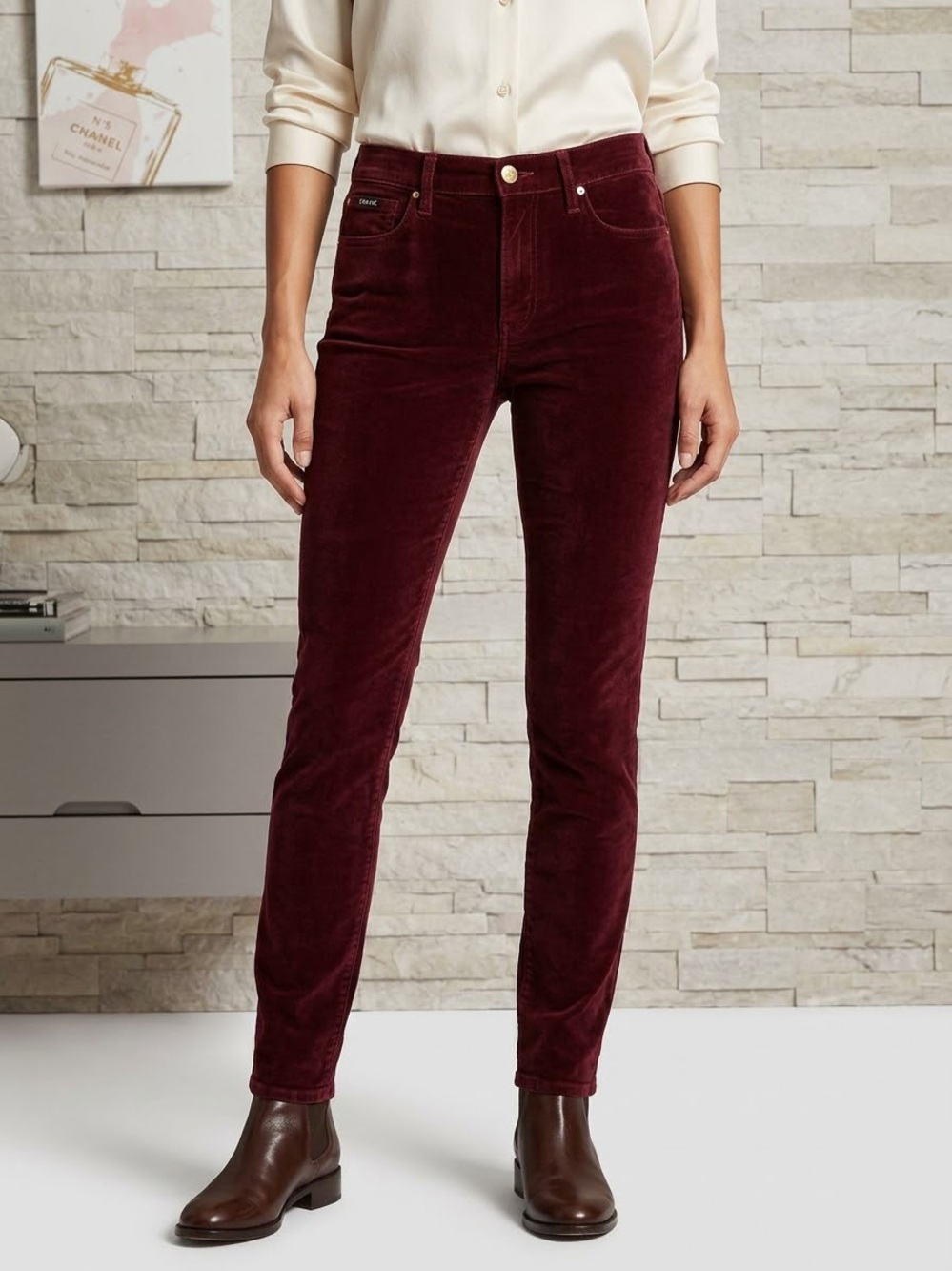 Frame Denim Women’s Skinny Corduroy Jeans in Wine